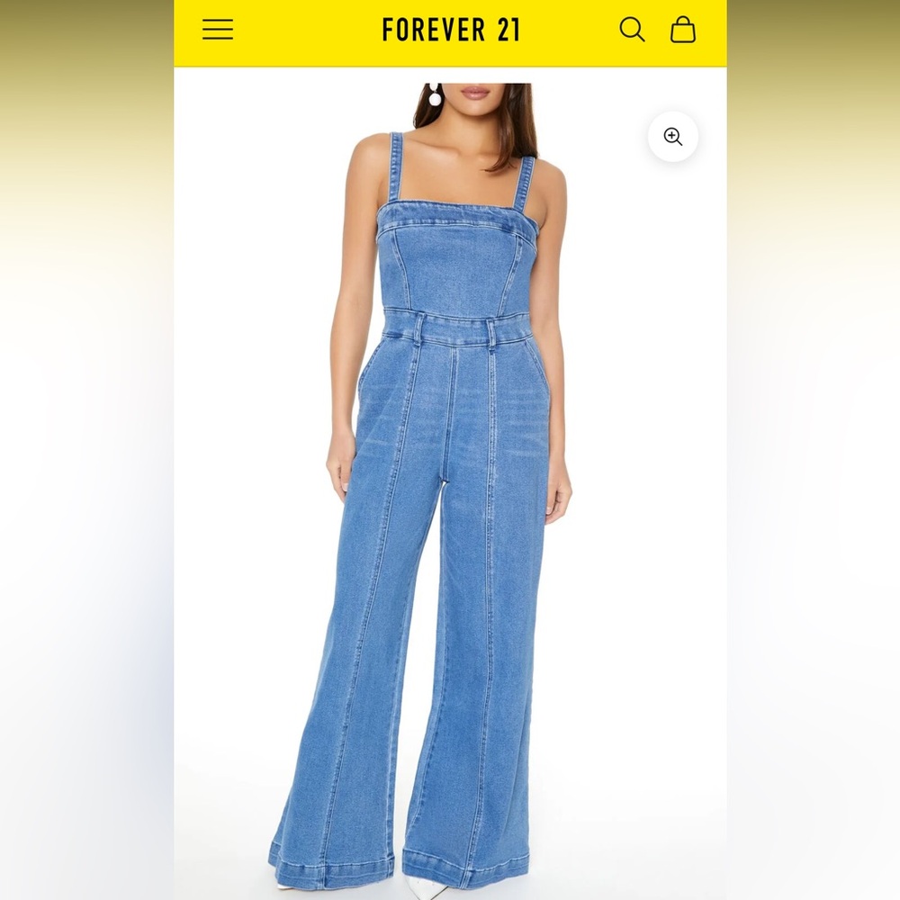 Forever 21 Women's Light Blue Denim Overalls